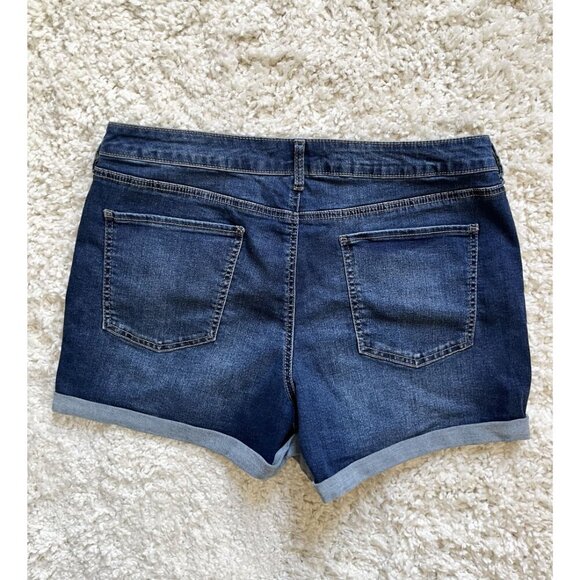 SO NWT Midi Denim Shorts Size 17 33 Waist - Picture 5 of 5